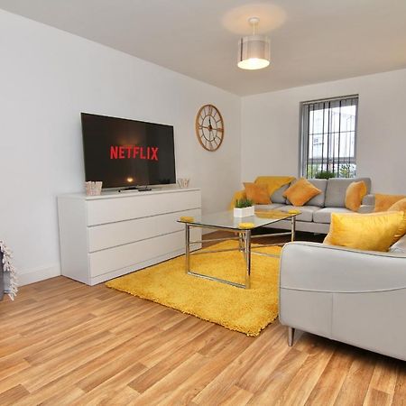Canalview House - Fully Furnished Coventry City Centre Home エクステリア 写真