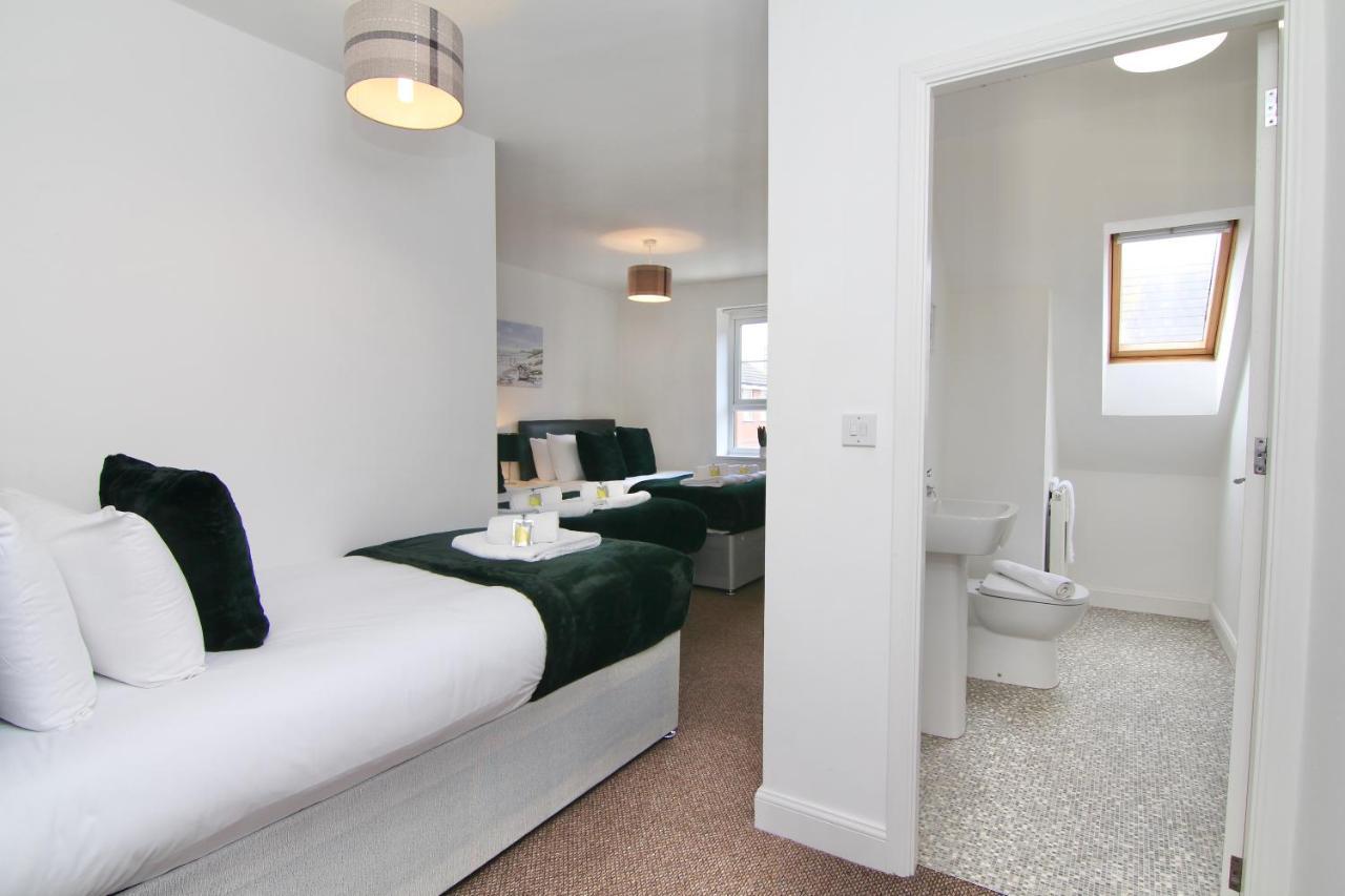 Canalview House - Fully Furnished Coventry City Centre Home エクステリア 写真