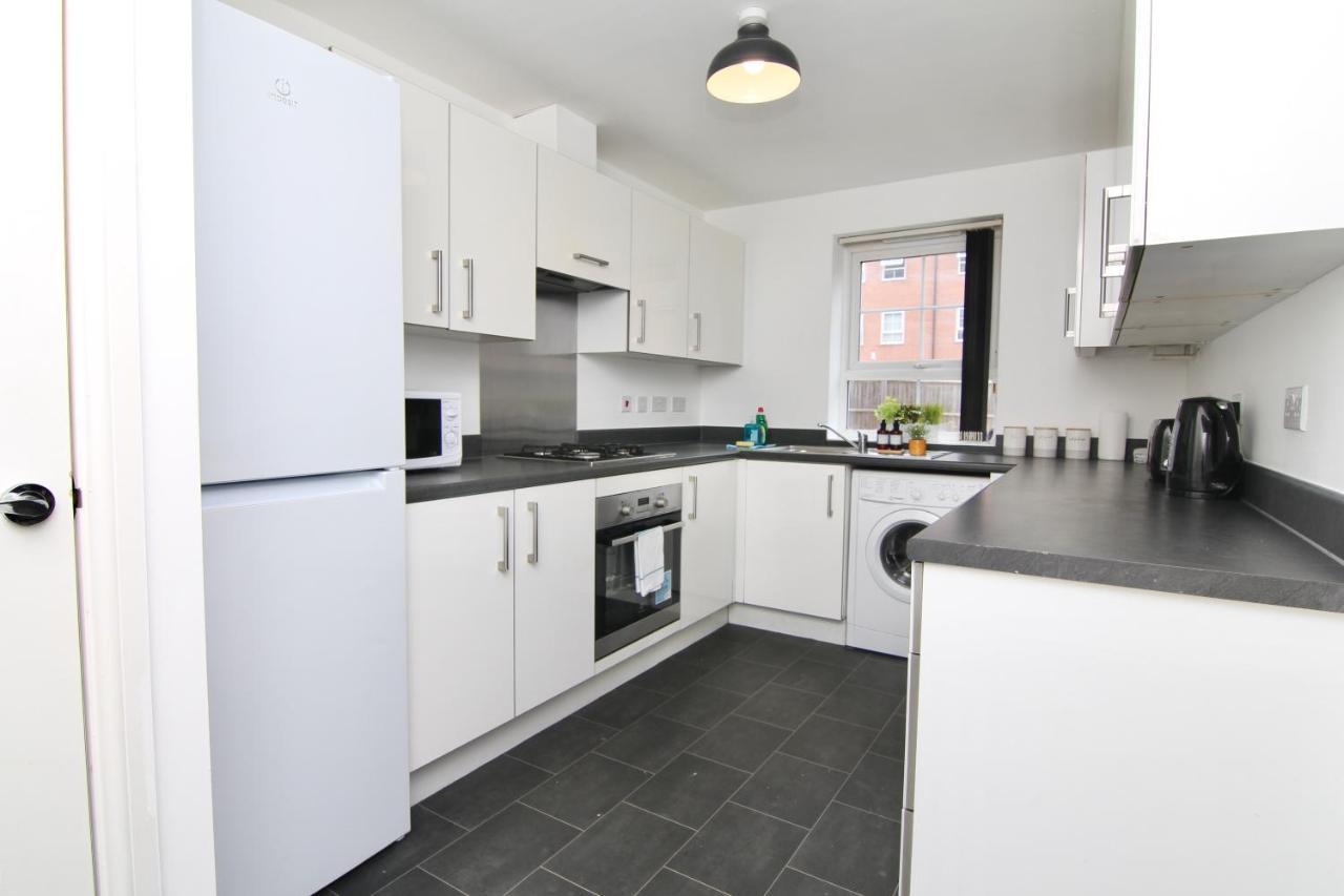 Canalview House - Fully Furnished Coventry City Centre Home エクステリア 写真