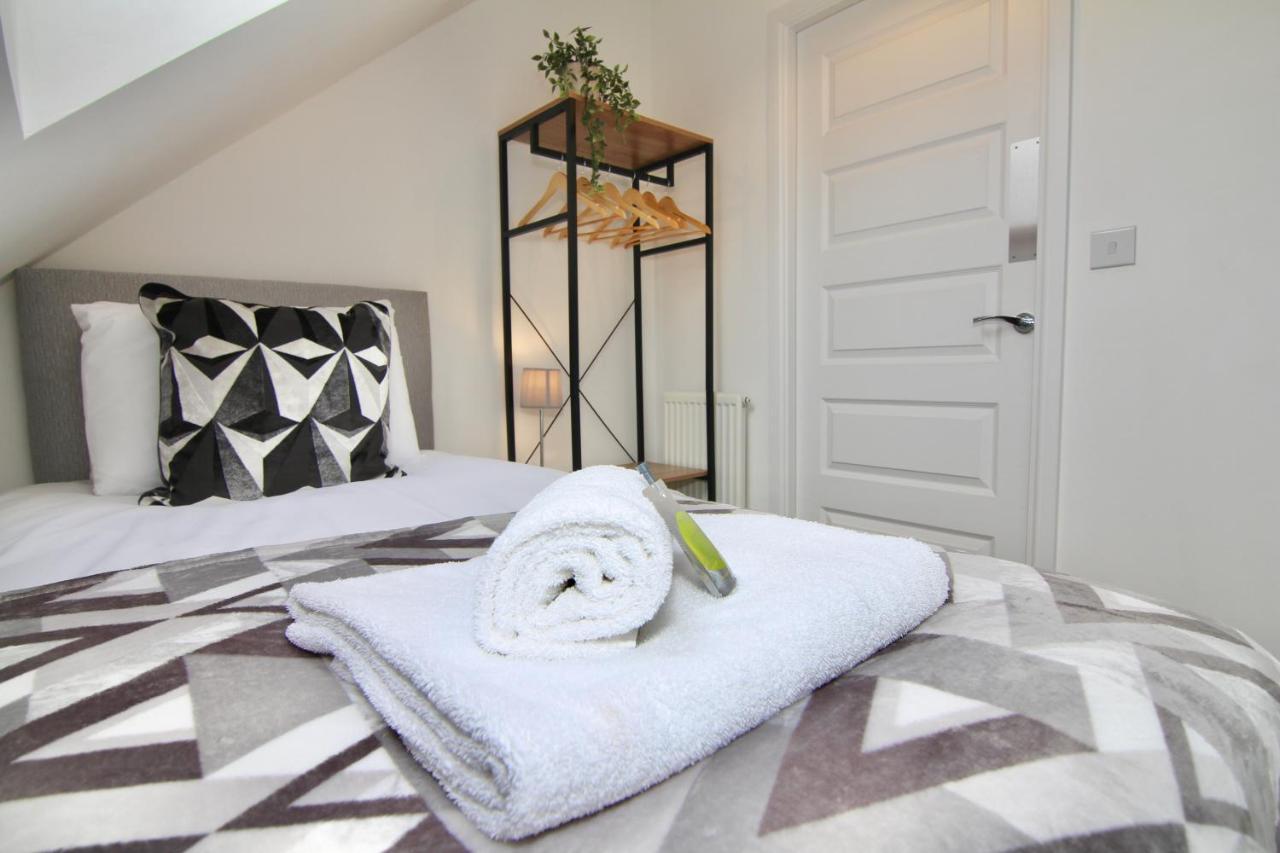 Canalview House - Fully Furnished Coventry City Centre Home エクステリア 写真