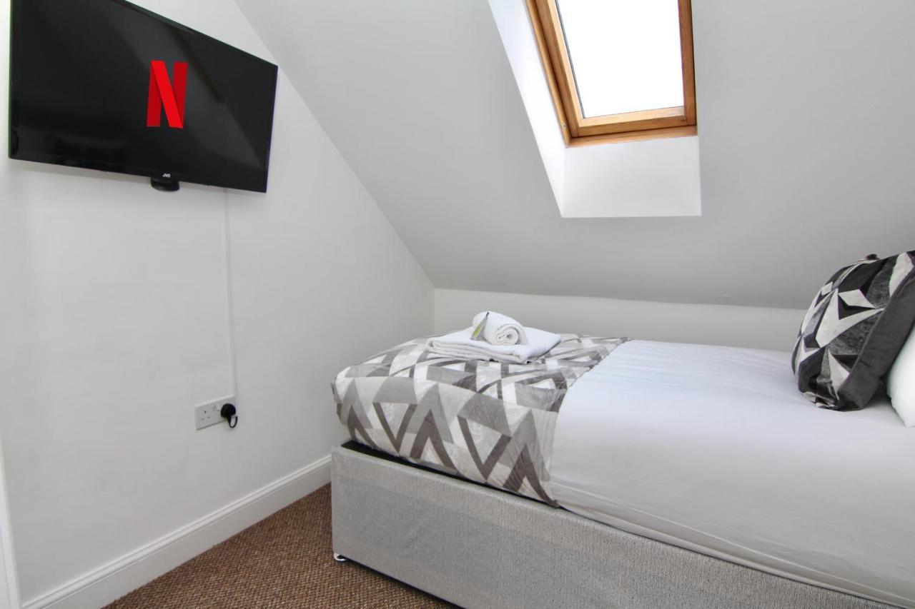 Canalview House - Fully Furnished Coventry City Centre Home エクステリア 写真