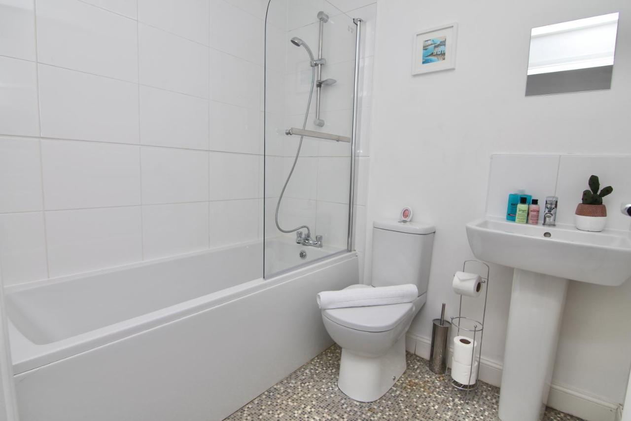 Canalview House - Fully Furnished Coventry City Centre Home エクステリア 写真