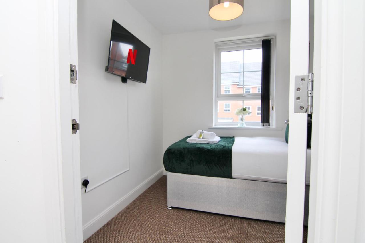 Canalview House - Fully Furnished Coventry City Centre Home エクステリア 写真